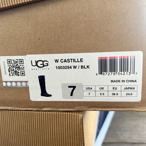 Rare UGG W Castille zip-up boots, like new - Picture 13 of 16